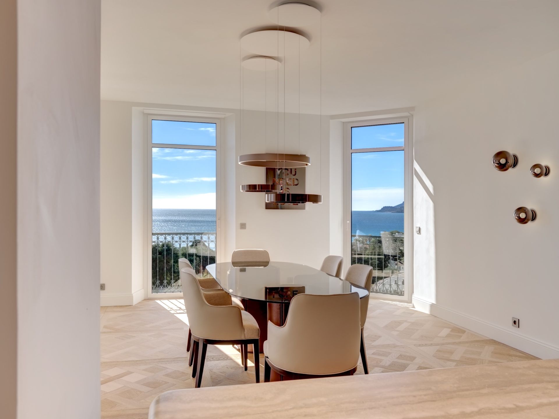 loft 5 Rooms for sale on CANNES (06400)