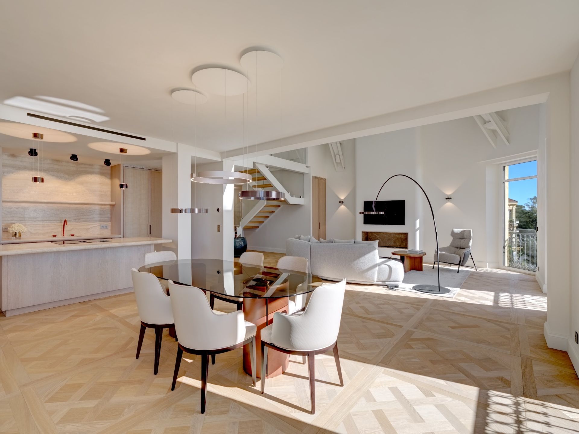 loft 5 Rooms for sale on CANNES (06400)