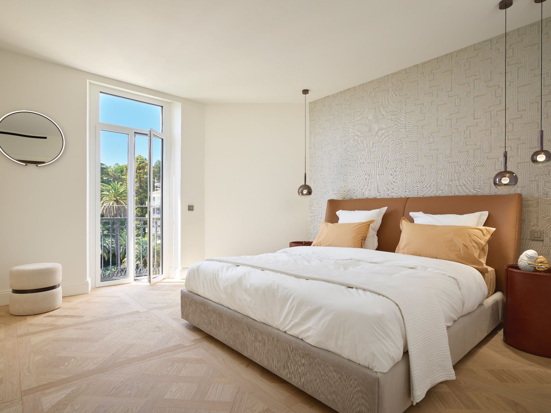 loft 5 Rooms for sale on CANNES (06400)