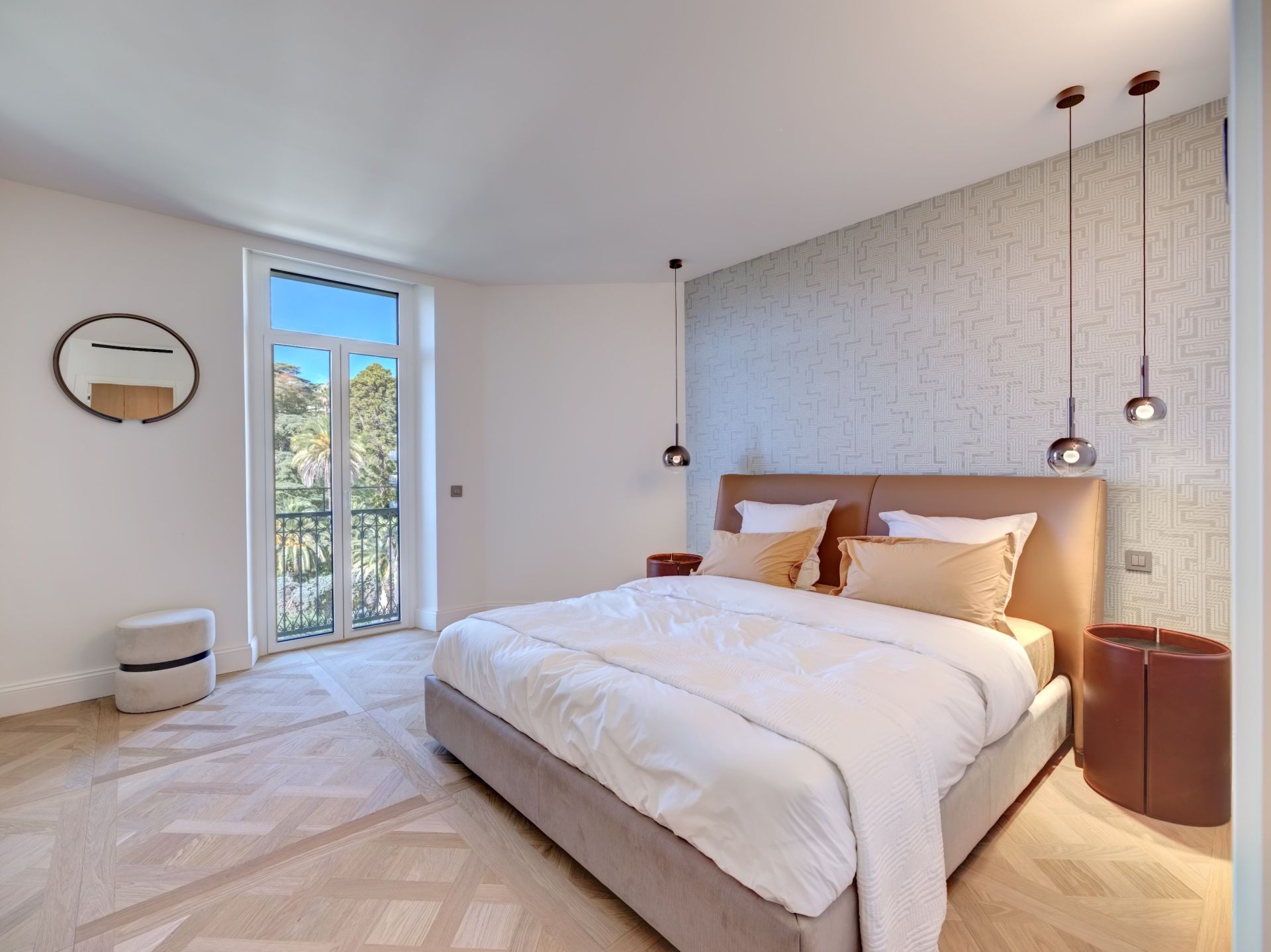 loft 5 Rooms for sale on CANNES (06400)