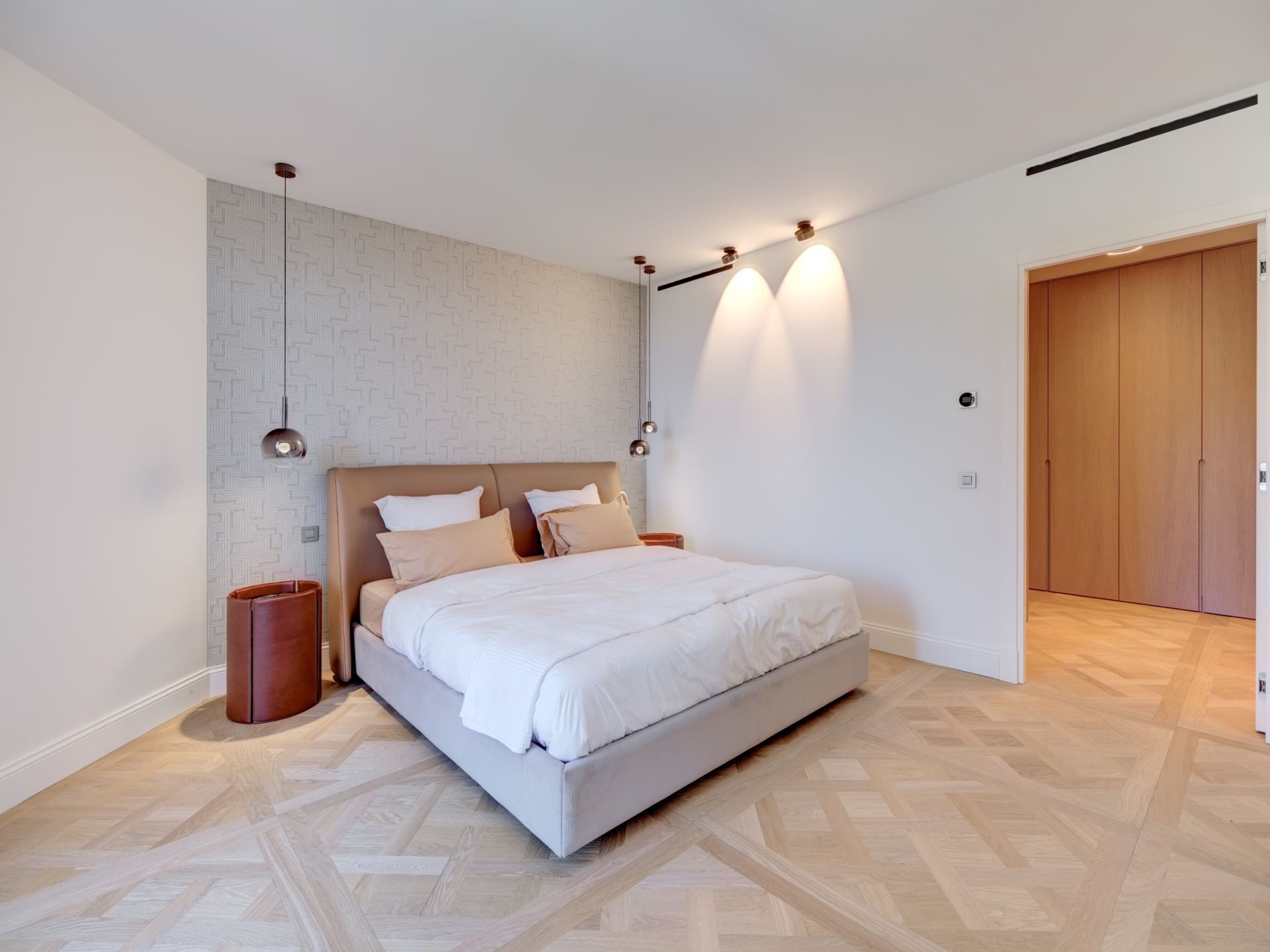 loft 5 Rooms for sale on CANNES (06400)