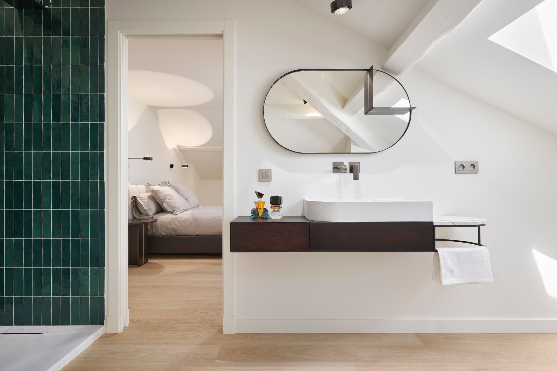 loft 5 Rooms for sale on CANNES (06400)