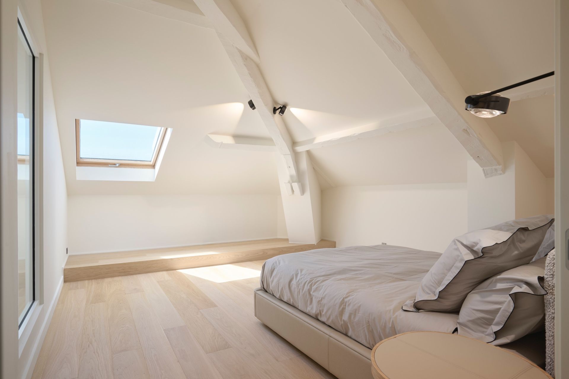 loft 5 Rooms for sale on CANNES (06400)