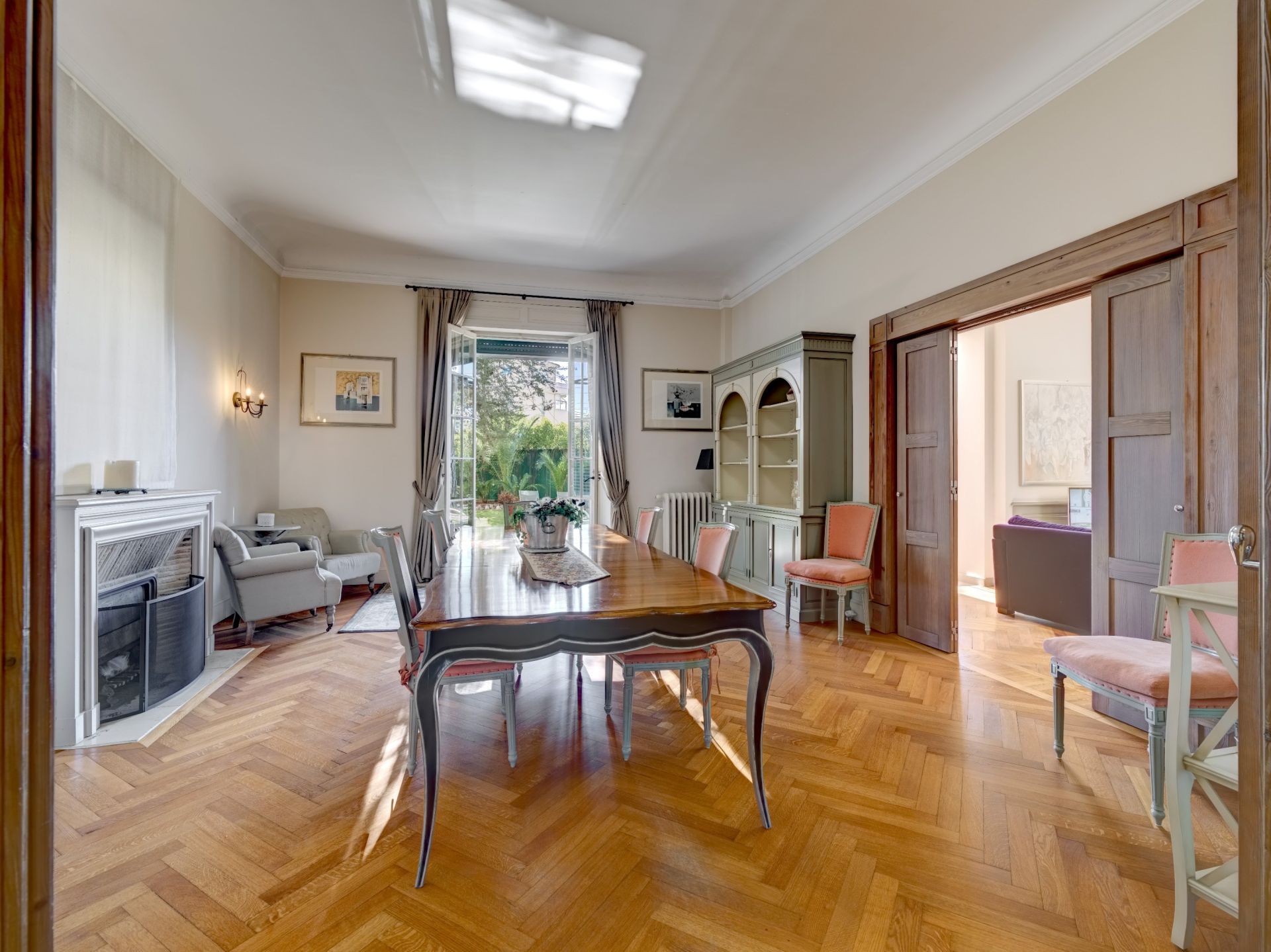 provencal house 7 Rooms for sale on CANNES (06400)