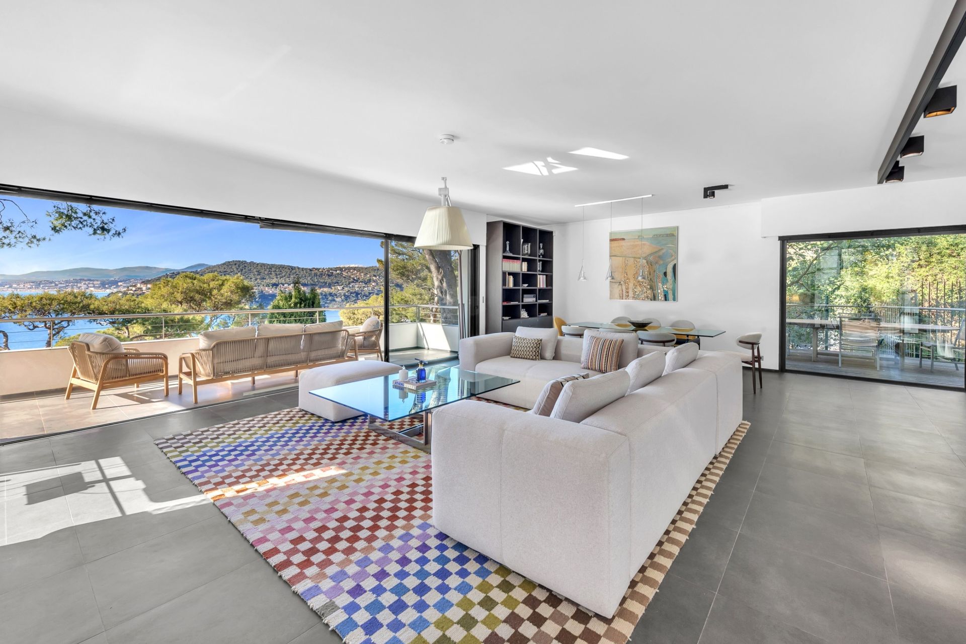 villa 7 Rooms for sale on ST JEAN CAP FERRAT (06230)