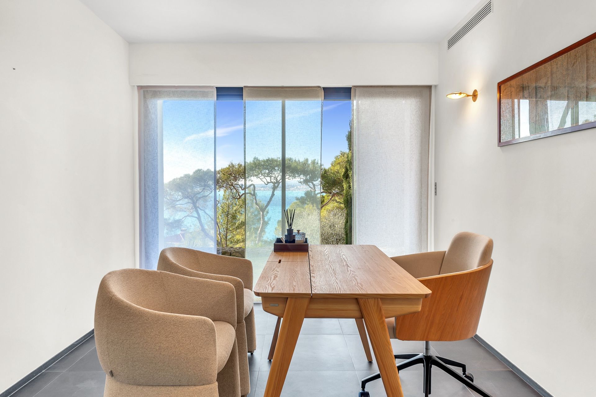 villa 7 Rooms for sale on ST JEAN CAP FERRAT (06230)