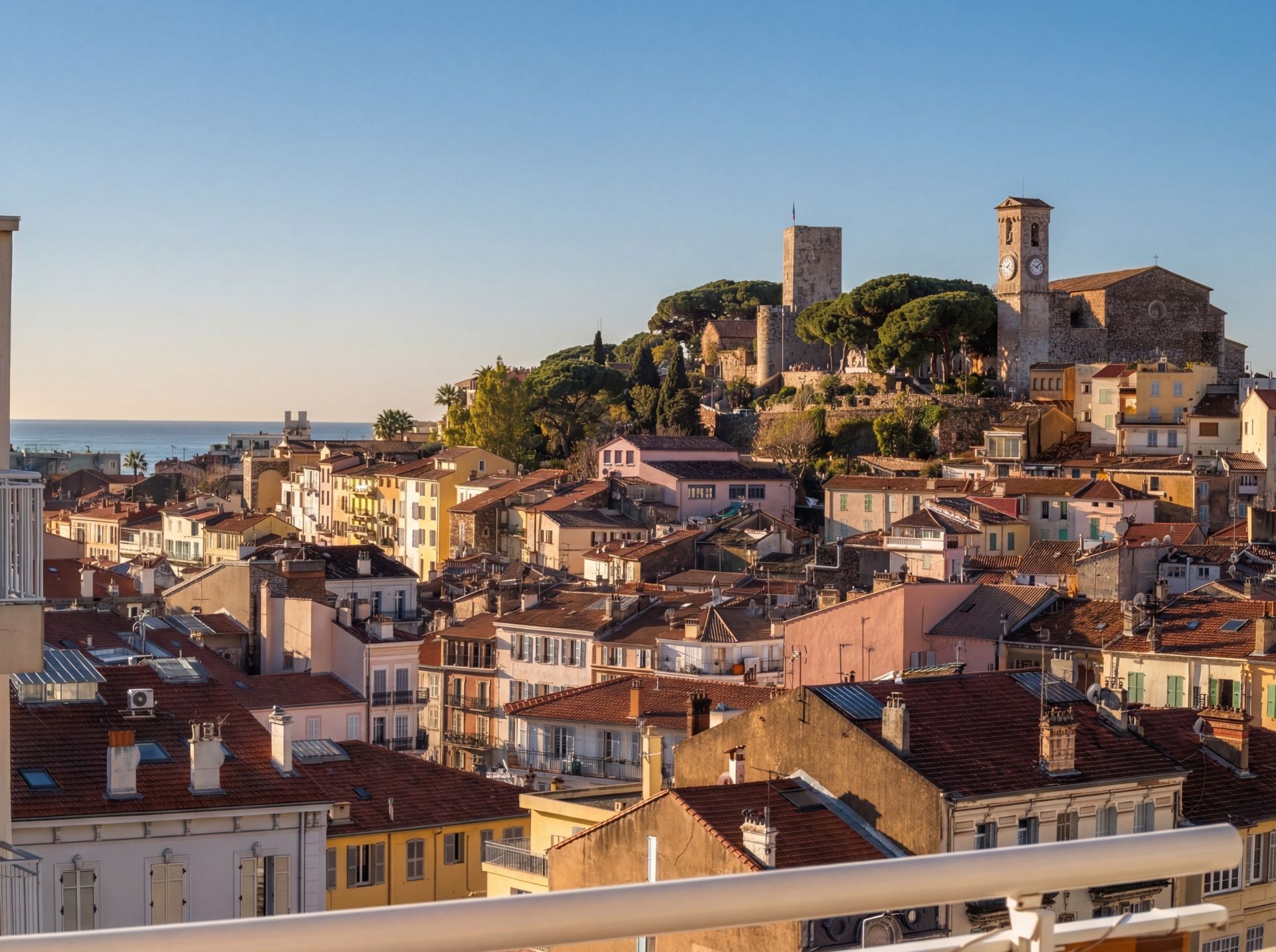 apartment 3 Rooms for sale on CANNES (06400)