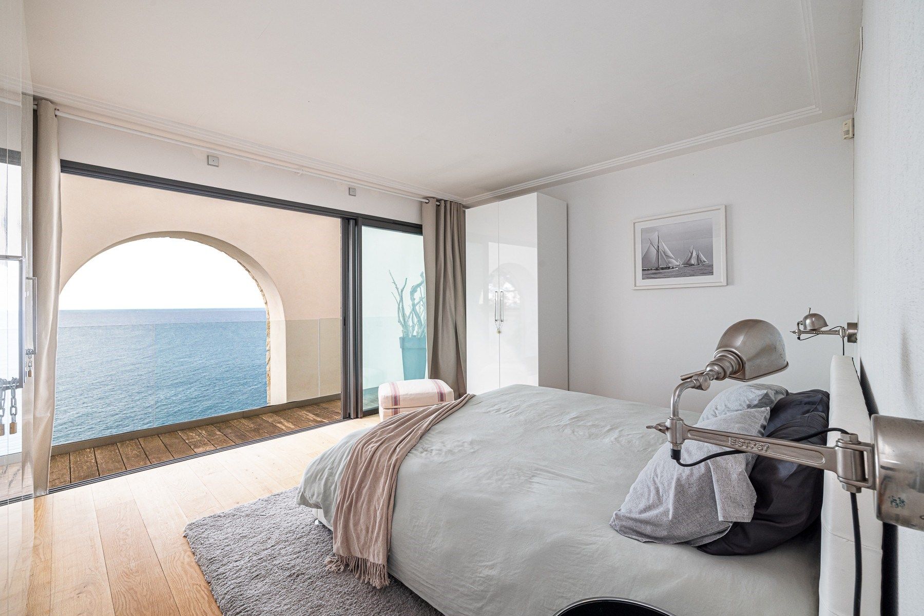 apartment 4 Rooms for sale on NICE (06000)