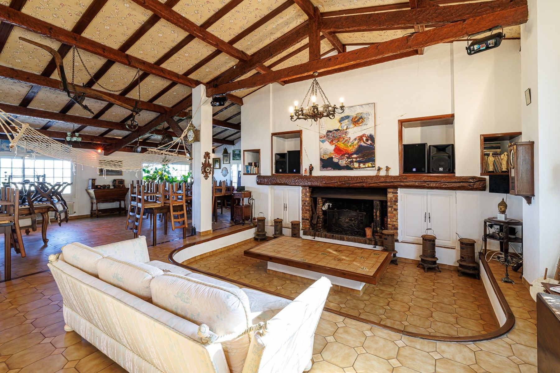 mansion 23 Rooms for sale on NICE (06000)