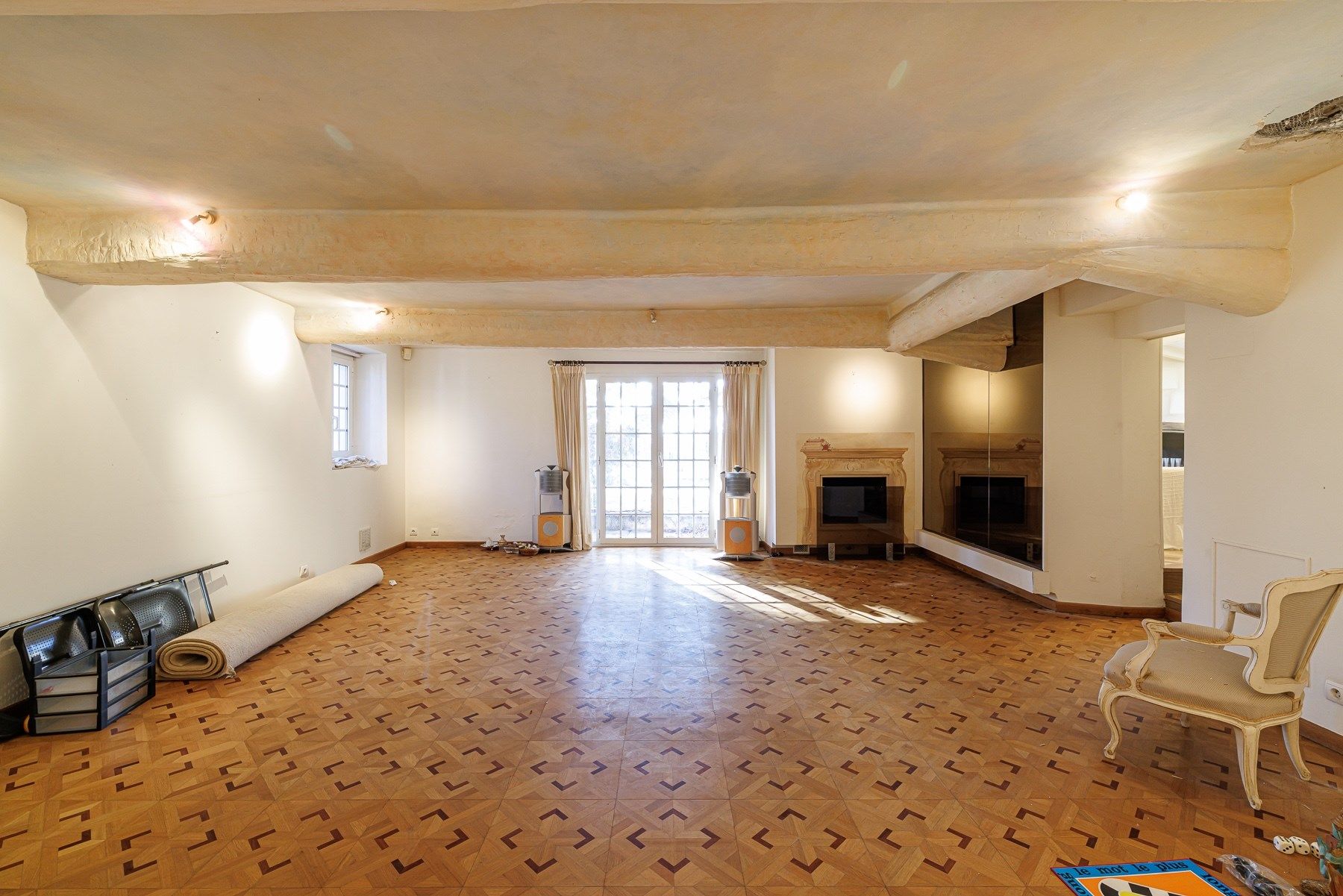 mansion 23 Rooms for sale on NICE (06000)