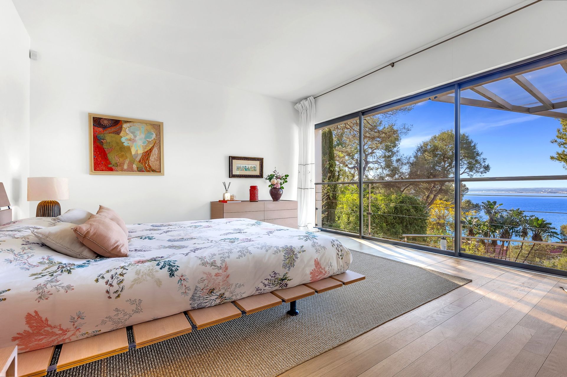 villa 7 Rooms for sale on ST JEAN CAP FERRAT (06230)