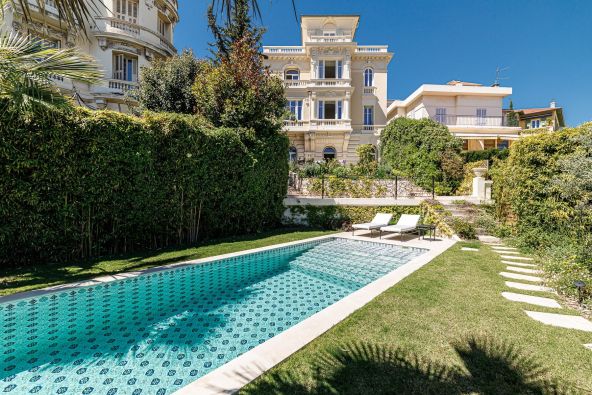 Sale Mansion (hôtel particulier) Nice 17&nbsp;Rooms 352&nbsp;m²