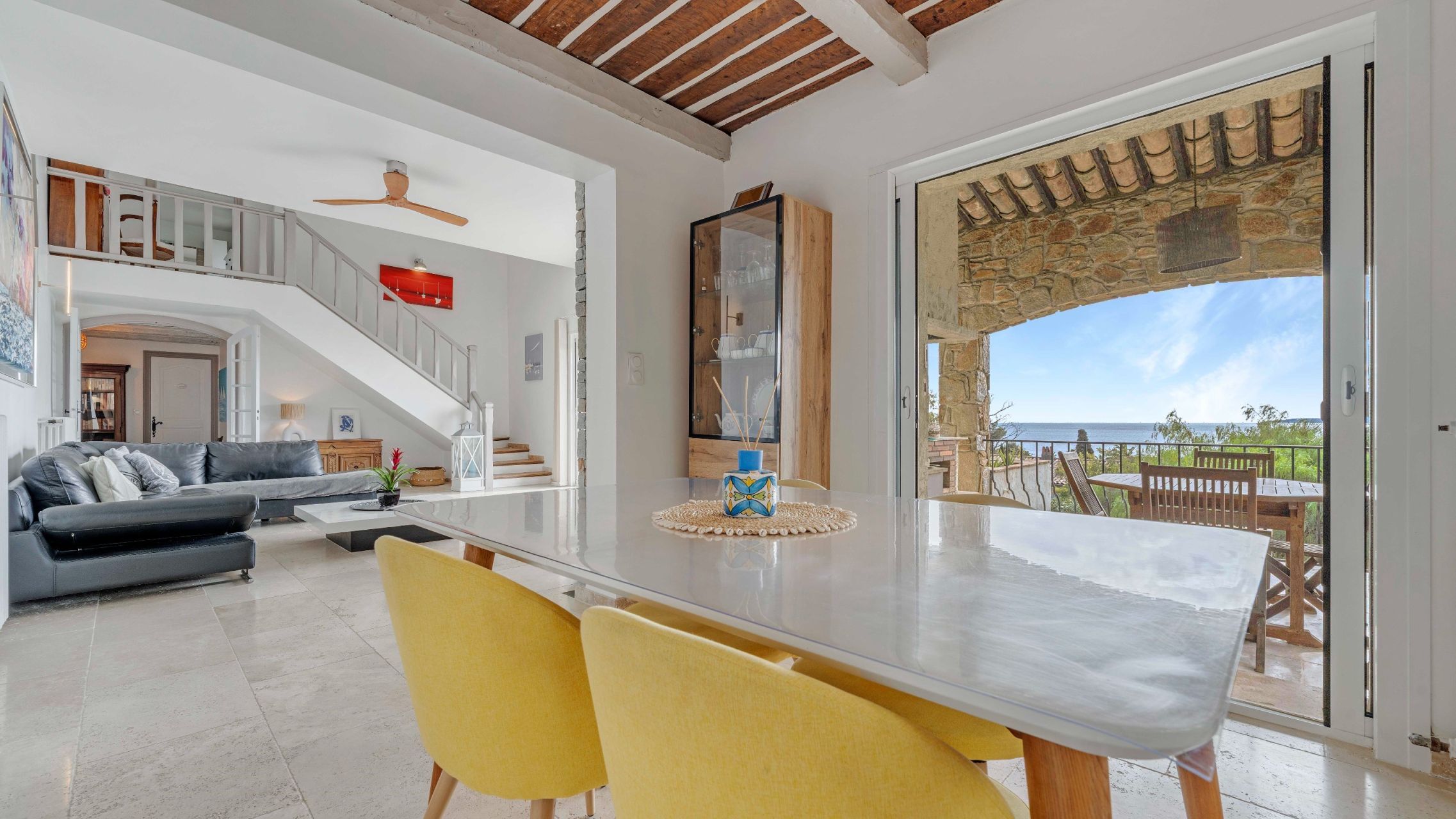 villa 10 Pièces en vente sur LES ISSAMBRES (83380)