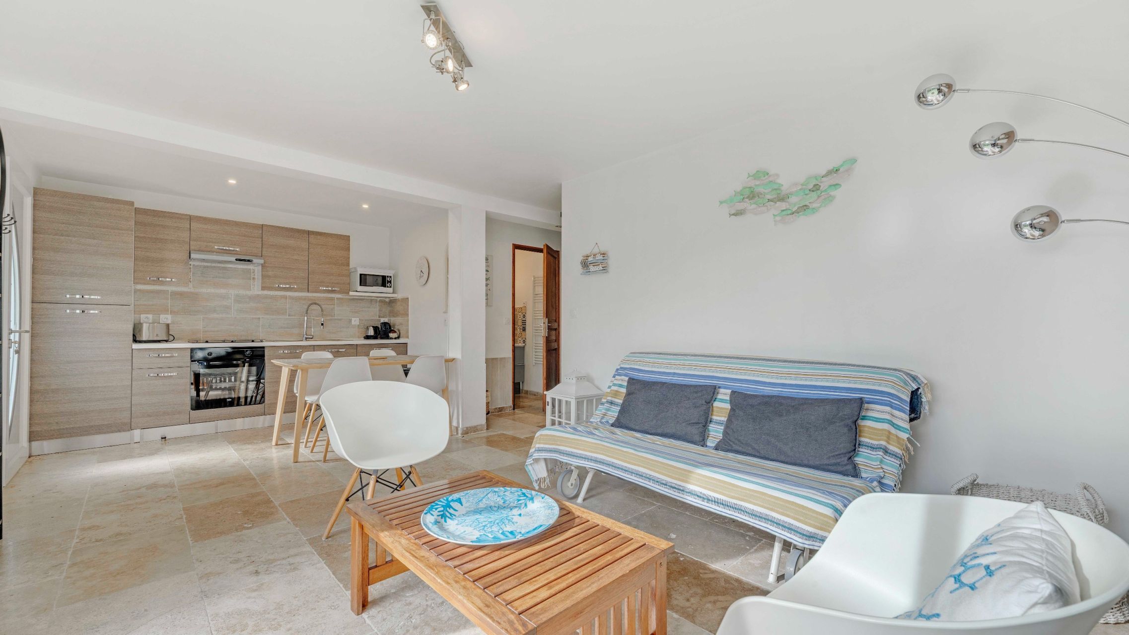 villa 10 Pièces en vente sur LES ISSAMBRES (83380)
