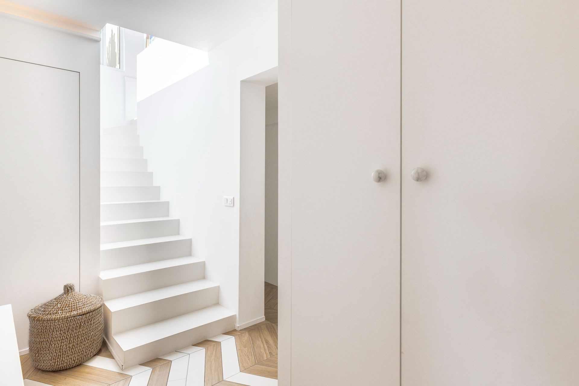 apartment 5 Rooms for sale on VILLEFRANCHE SUR MER (06230)