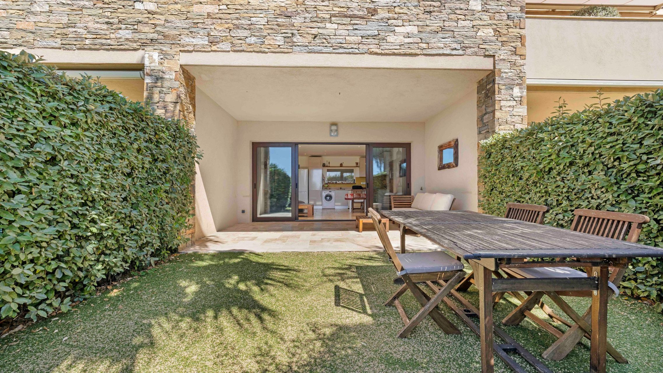 appartement 3 Pièces en vente sur LES ISSAMBRES (83380)