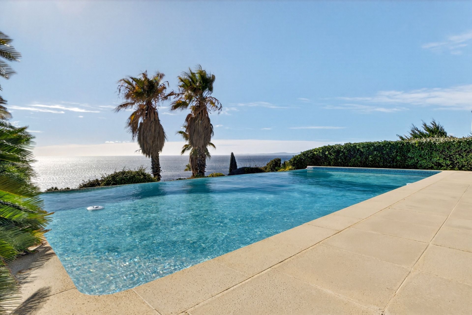 villa 7 Pièces en vente sur ANTHEOR (83530)