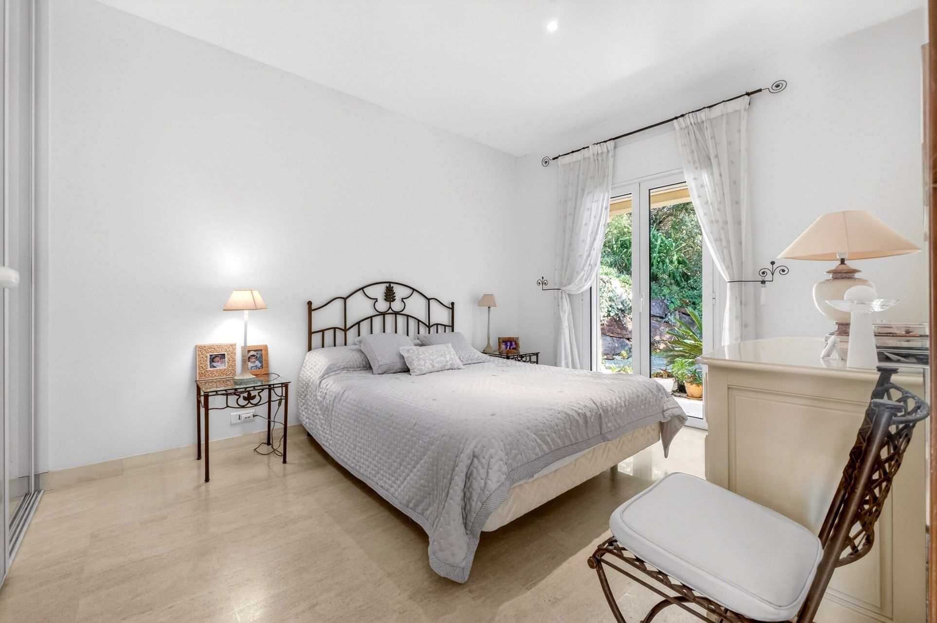 villa 7 Pièces en vente sur ANTHEOR (83530)