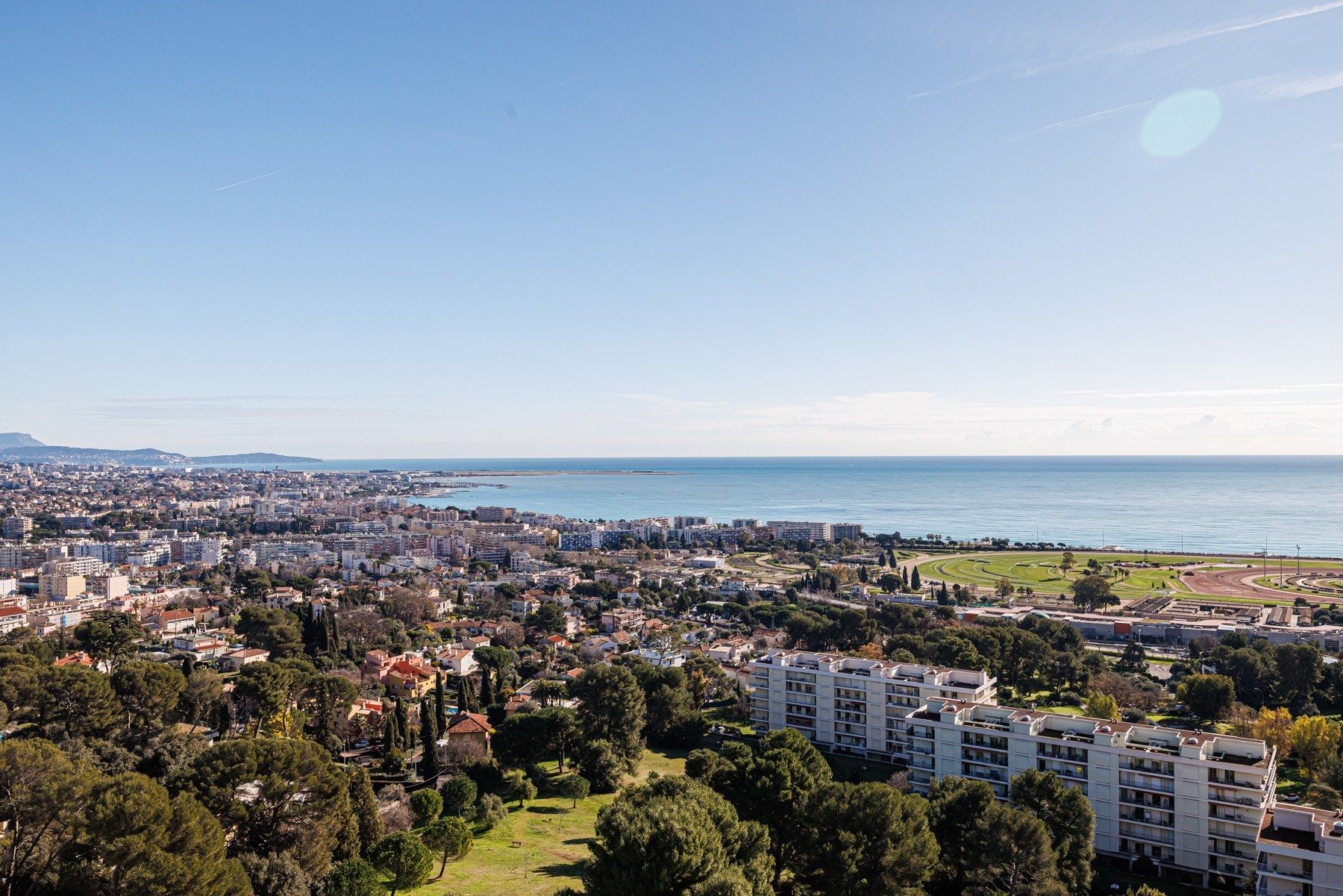 penthouse 4 Rooms for sale on CAGNES SUR MER (06800)