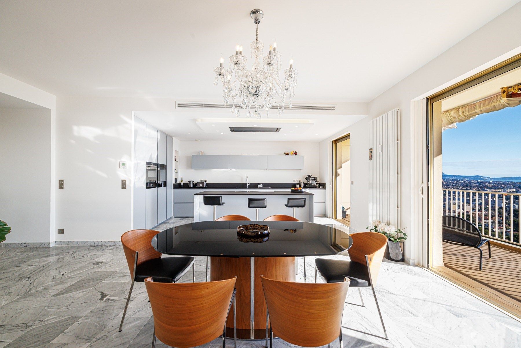 penthouse 4 Rooms for sale on CAGNES SUR MER (06800)