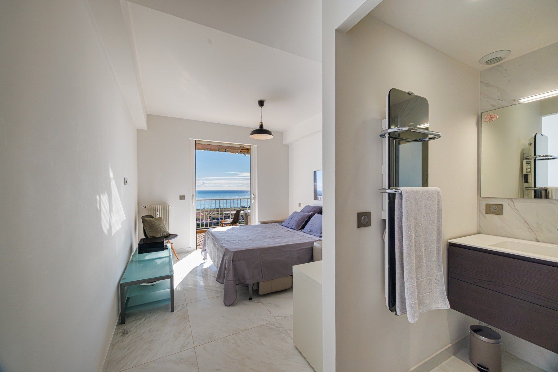 penthouse 4 Rooms for sale on CAGNES SUR MER (06800)