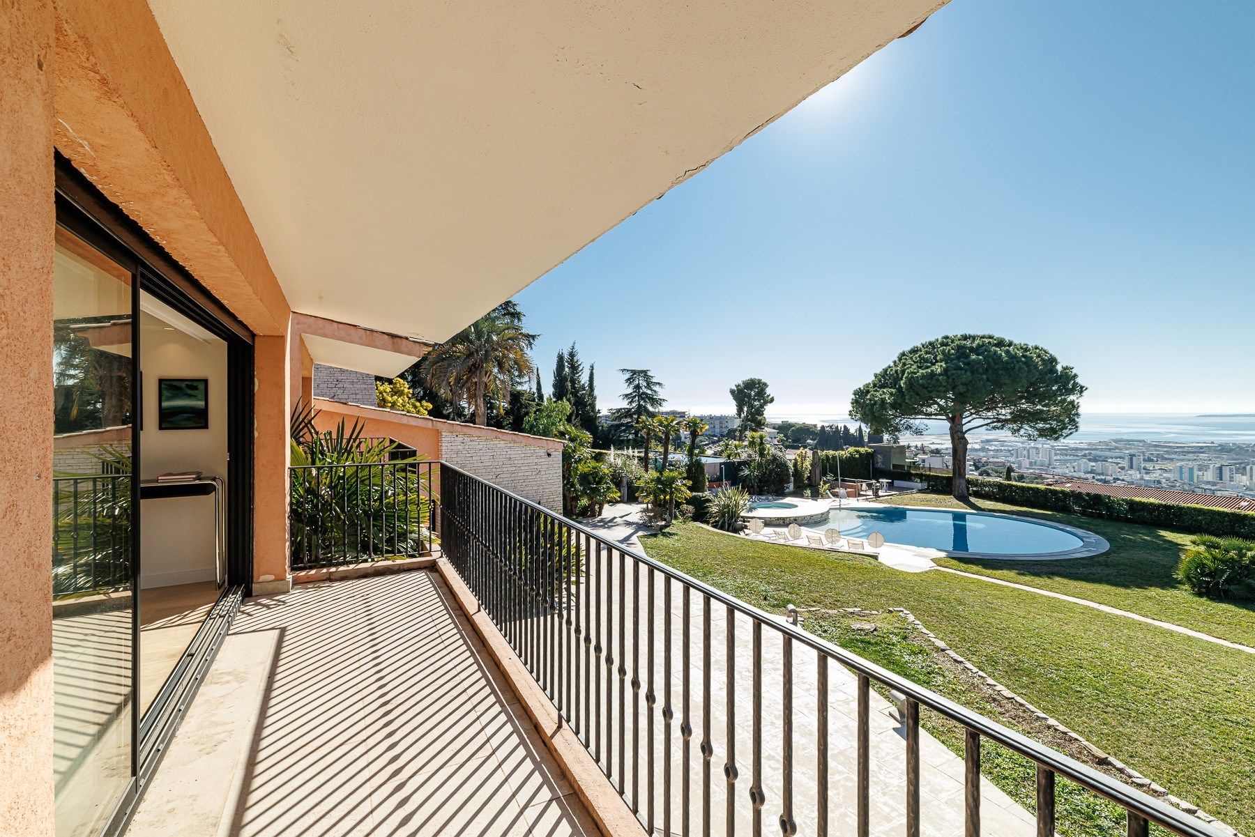 villa 8 Pièces en vente sur NICE (06000)