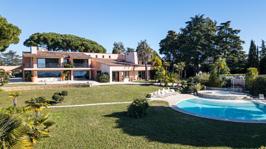 villa 8 Pièces en vente sur NICE (06000)