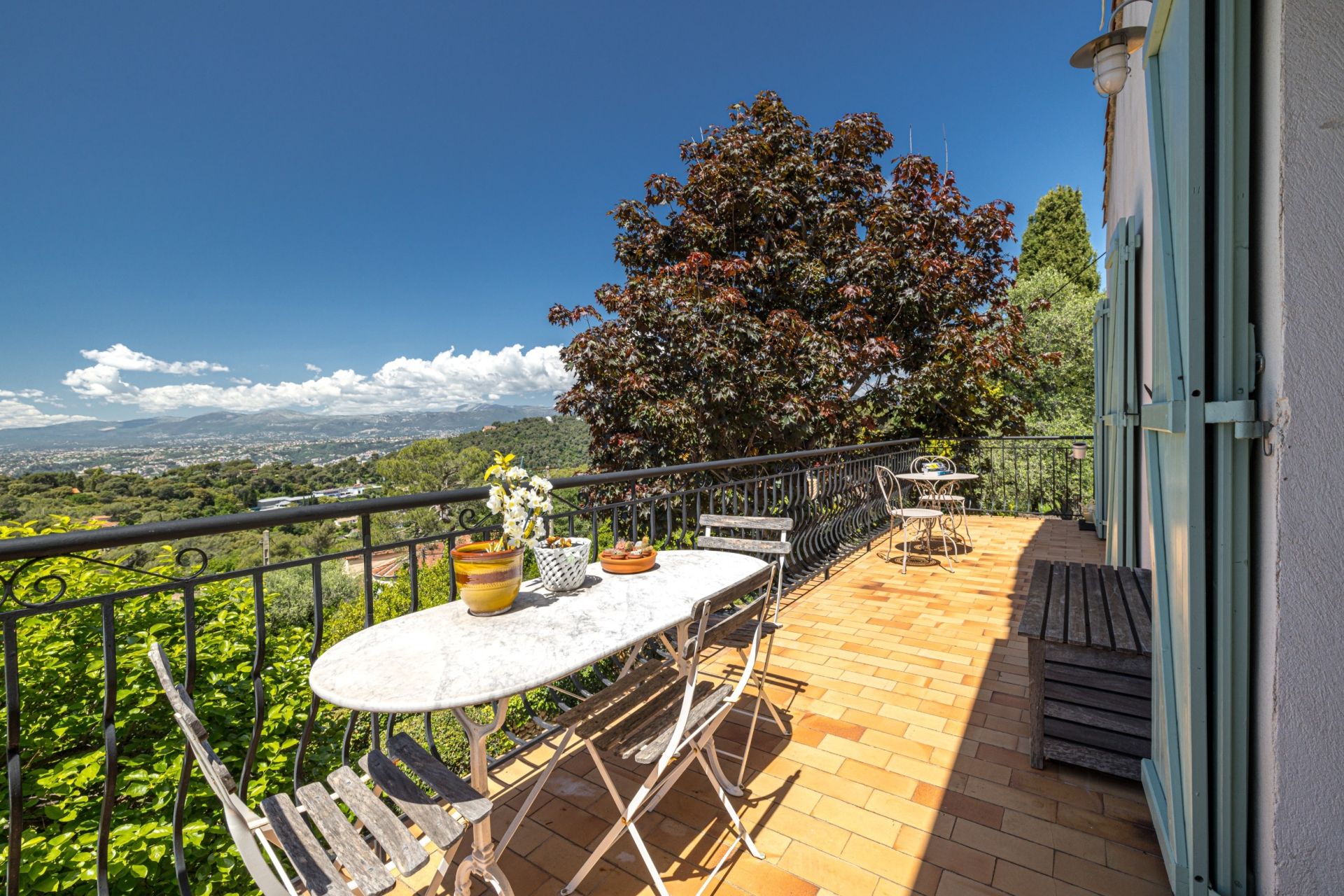 villa 8 Rooms for sale on NICE (06000)