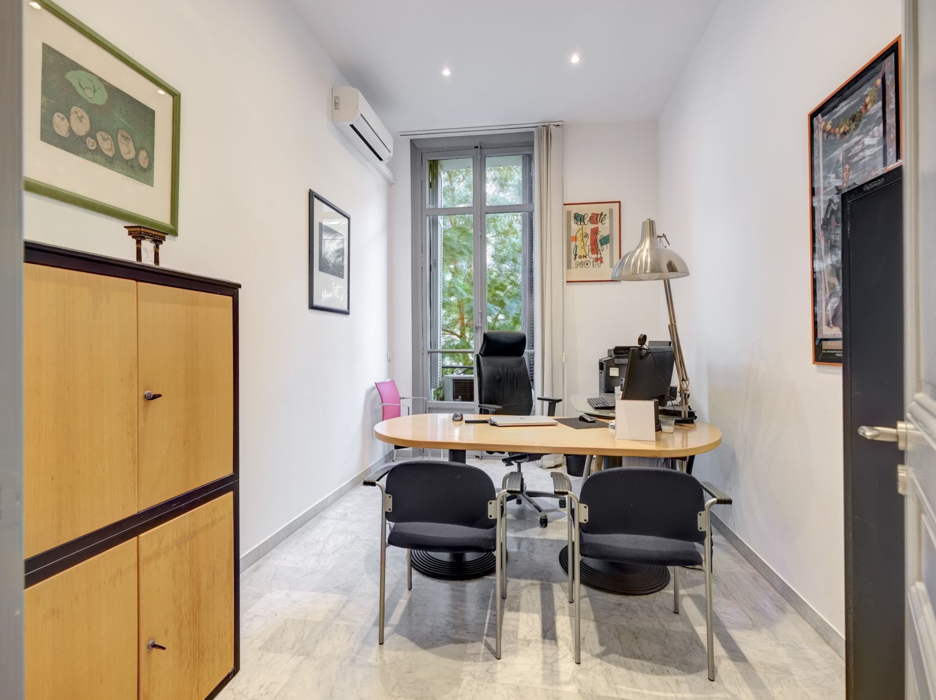 apartment 5 Rooms for sale on CANNES (06400)