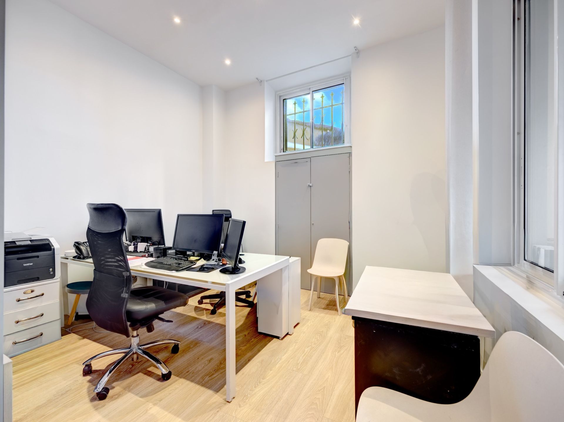 apartment 5 Rooms for sale on CANNES (06400)