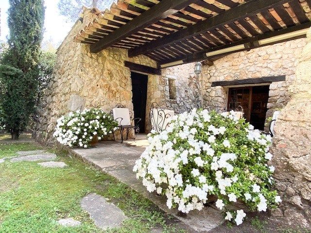 bastide 17 Pièces en vente sur AURIBEAU SUR SIAGNE (06810)