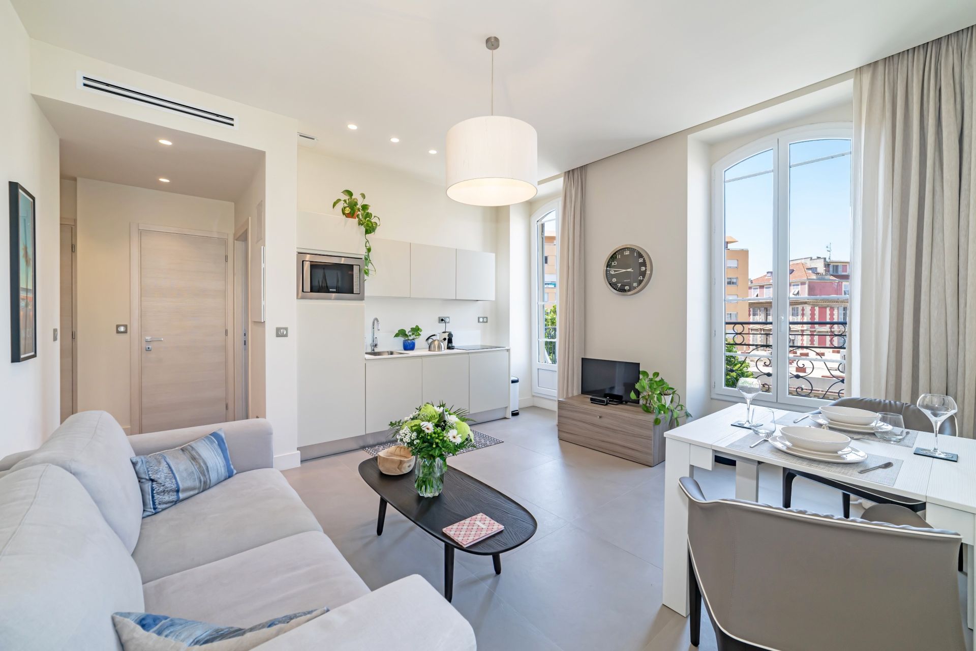 apartment 3 Rooms for sale on NICE (06000)