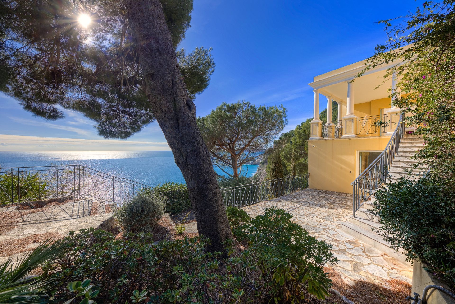 villa 10 Pièces en vente sur EZE (06360)