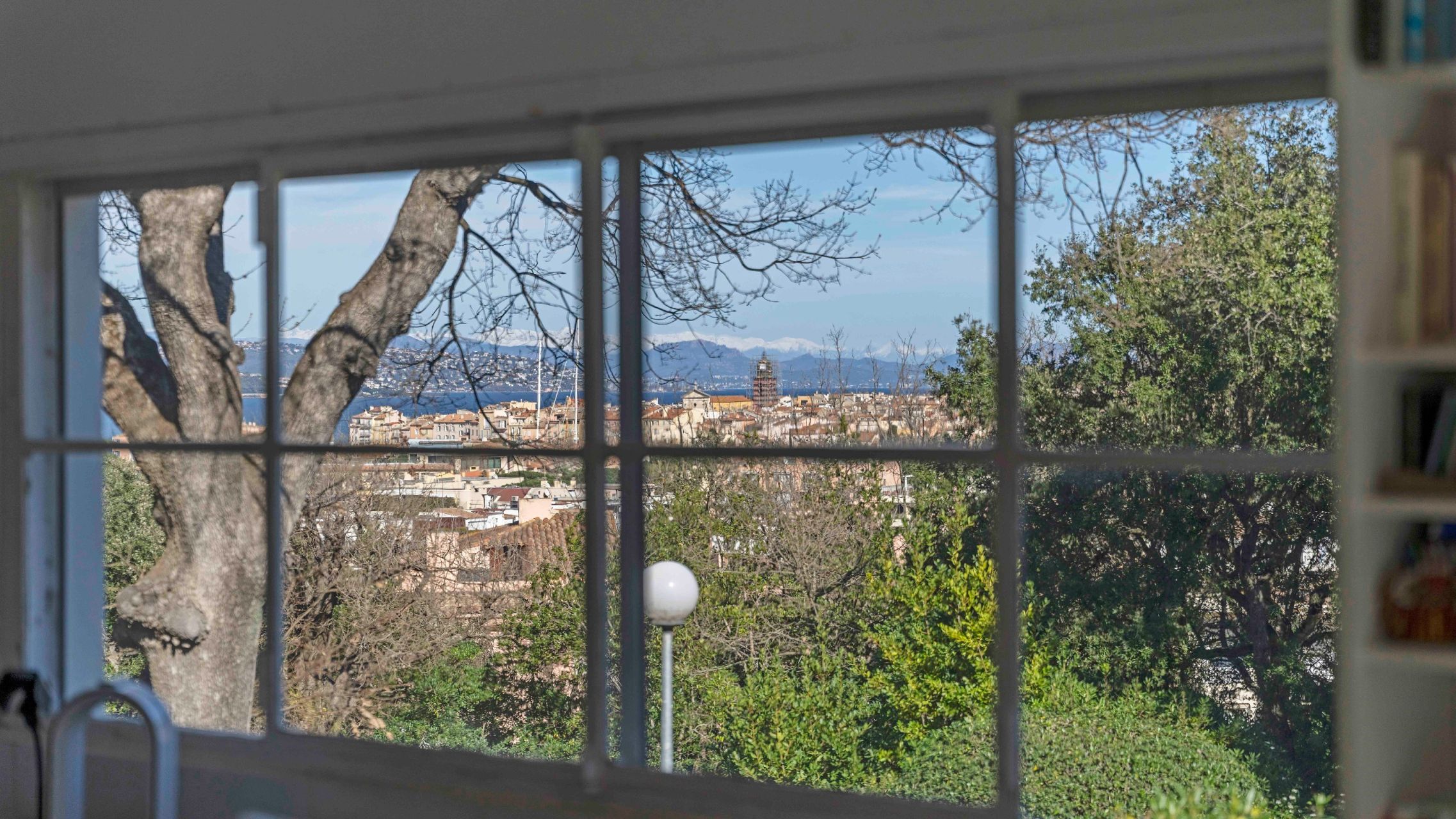 apartment 2 Rooms for sale on ST TROPEZ (83990)