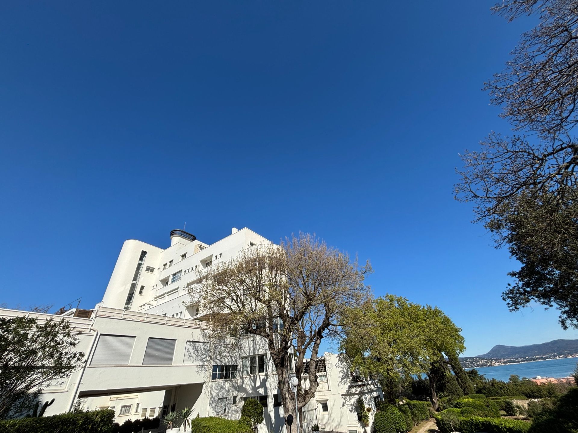 apartment 2 Rooms for sale on ST TROPEZ (83990)