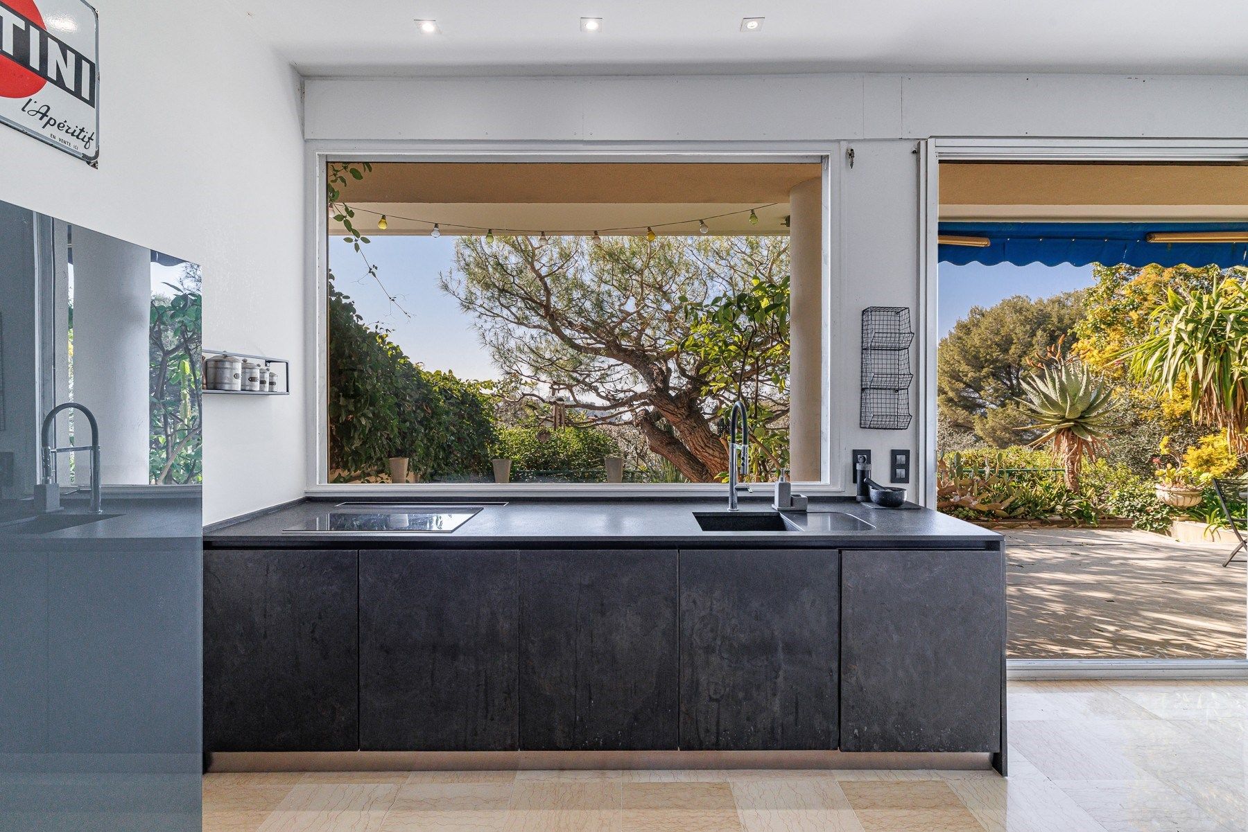 apartment 3 Rooms for sale on NICE (06000)