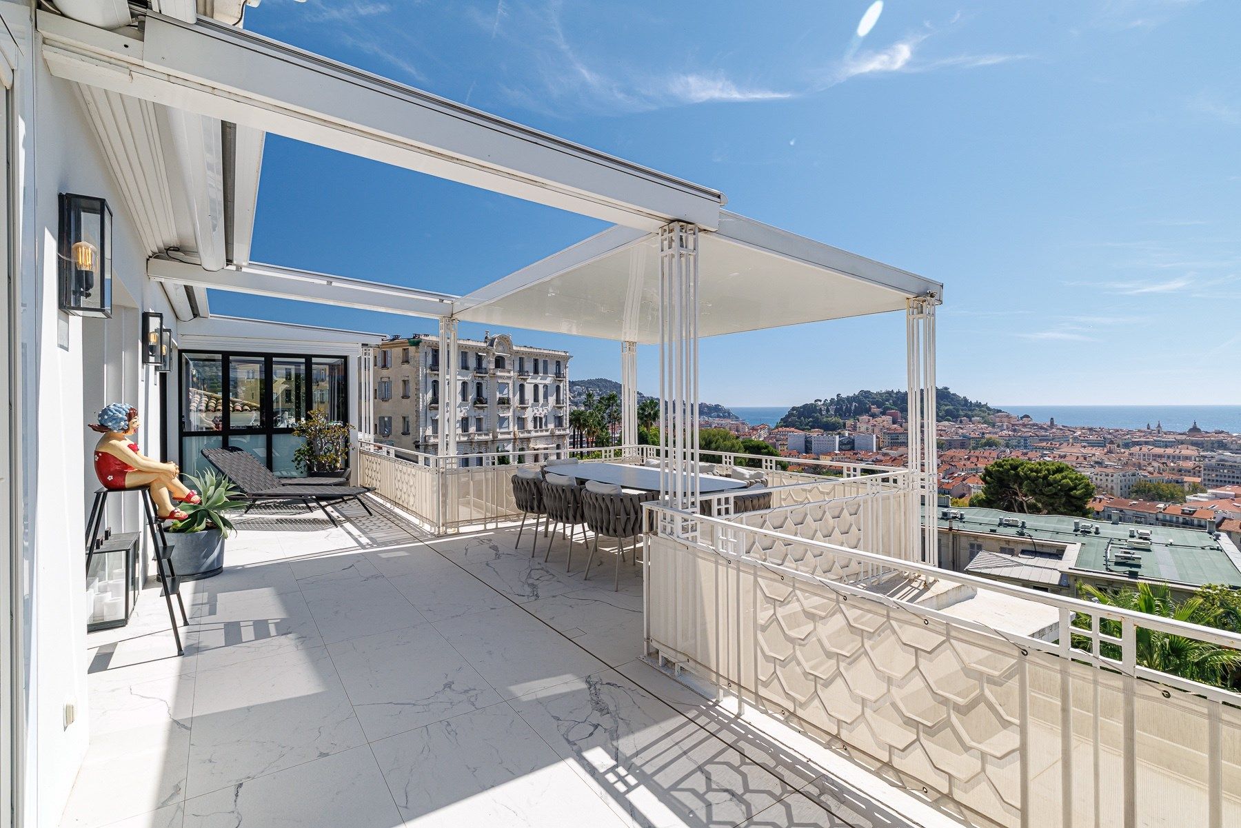 duplex 7 Rooms for sale on NICE (06000)