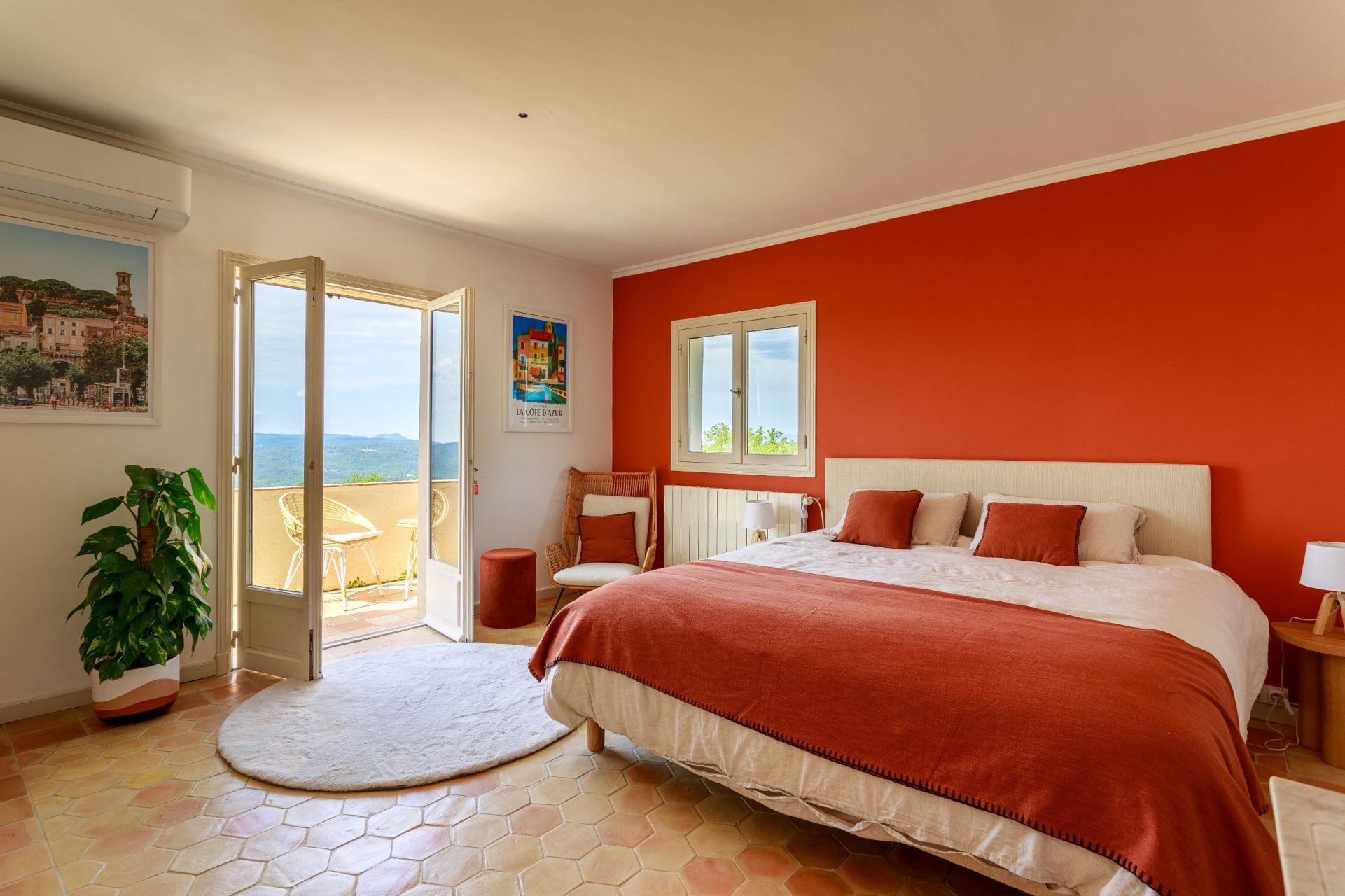 villa 8 Pièces en vente sur MONTAUROUX (83440)