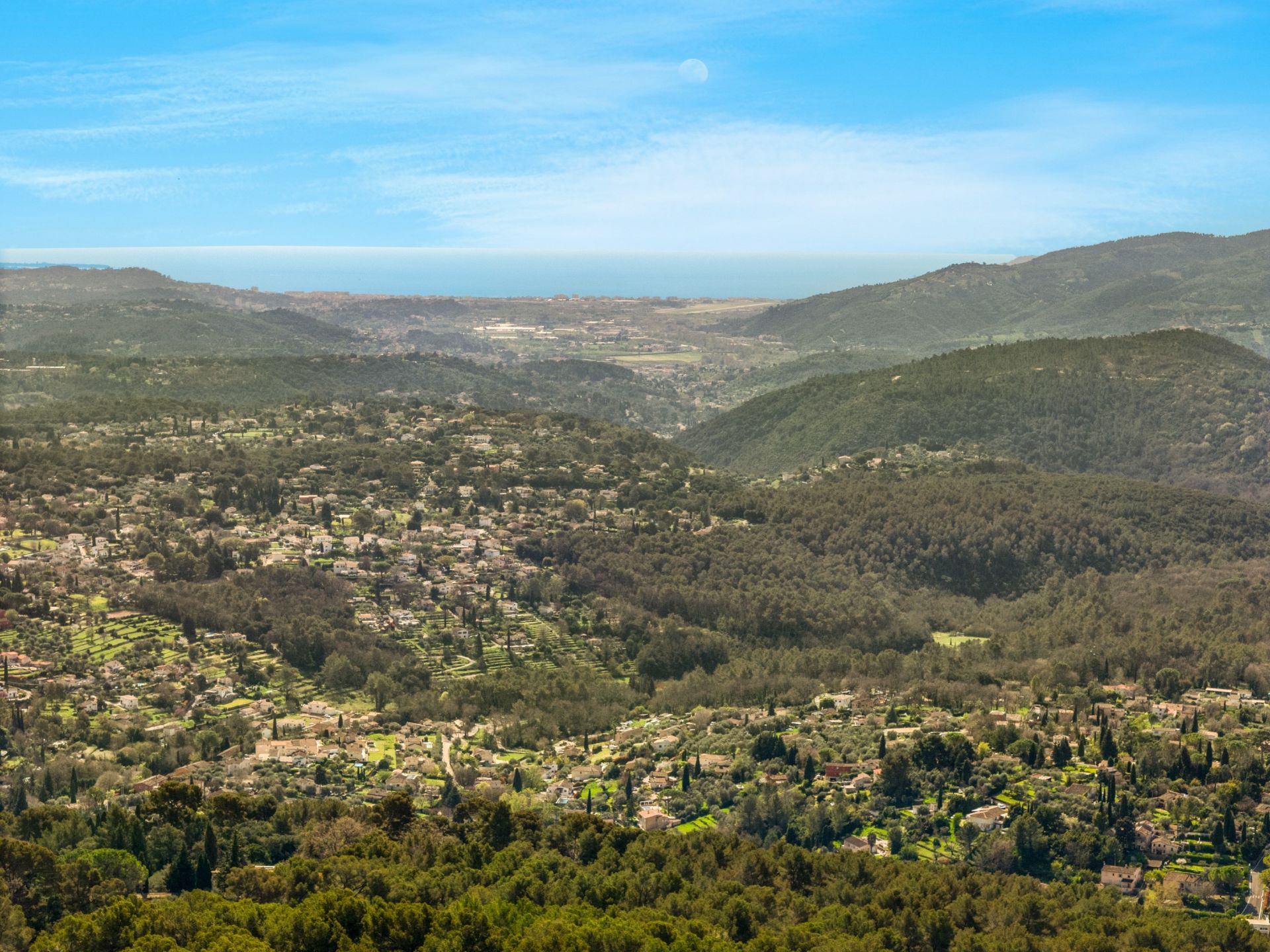 villa 5 Pièces en vente sur CABRIS (06530)