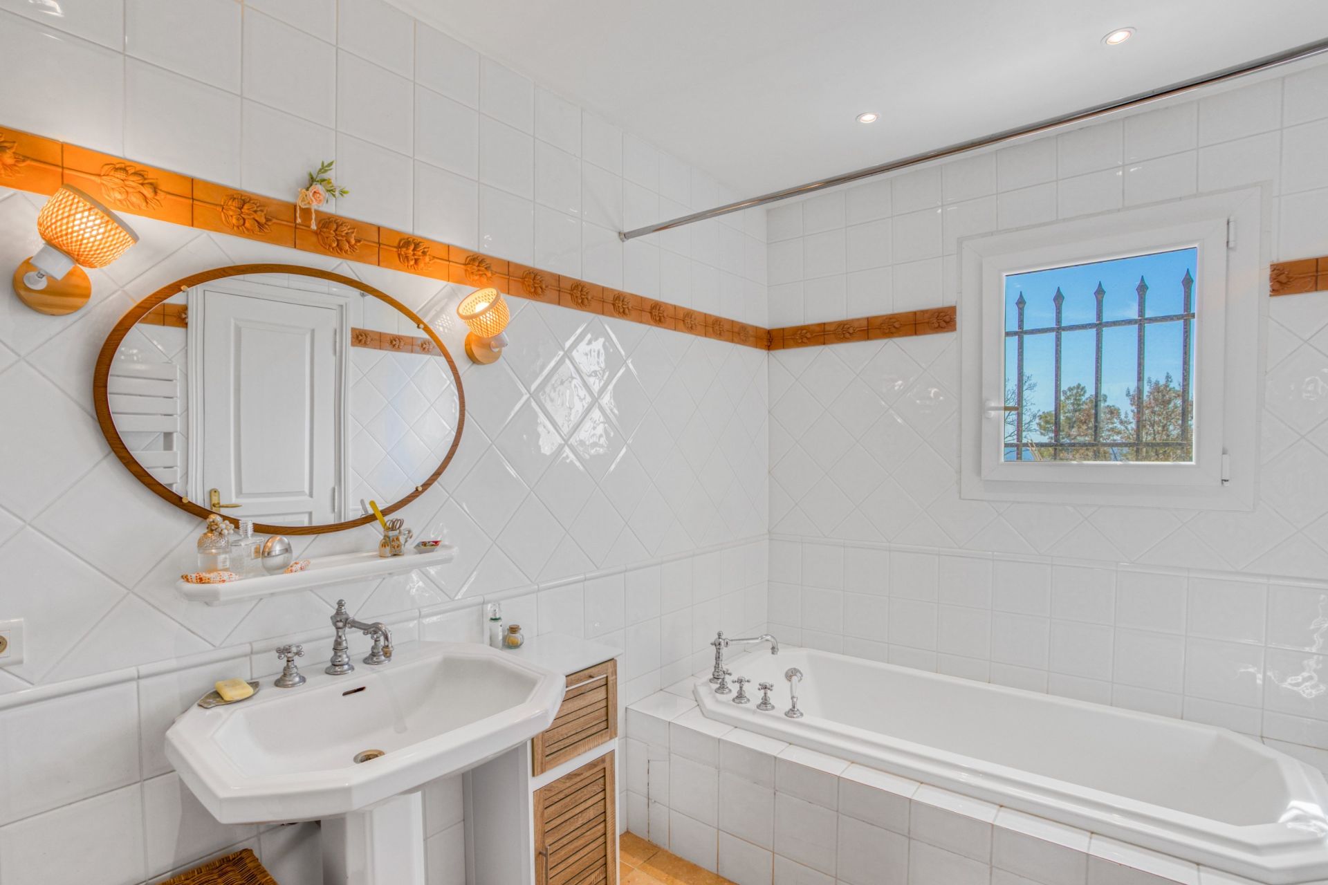 villa 5 Pièces en vente sur CABRIS (06530)