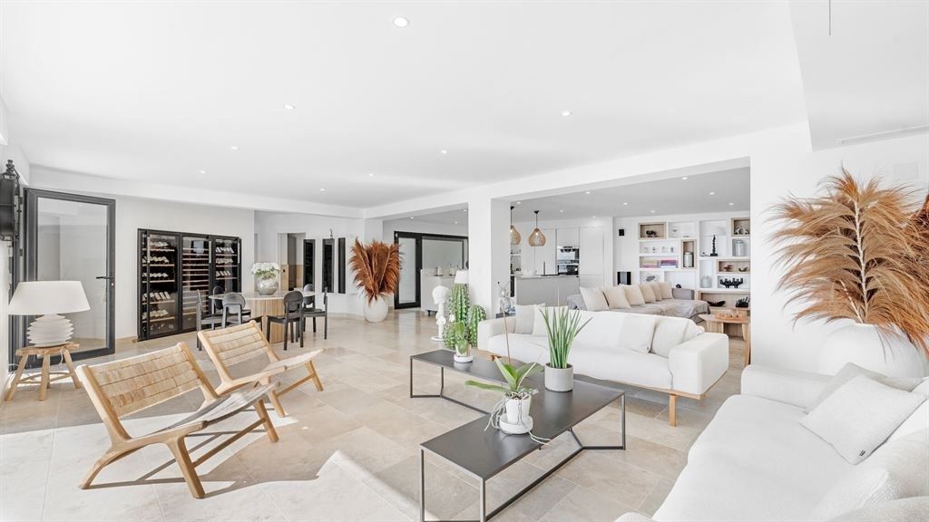 villa 8 Pièces en vente sur LES ISSAMBRES (83380)