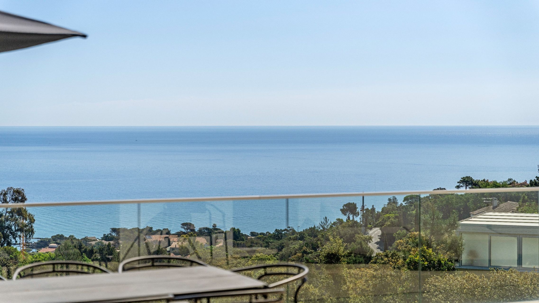 villa 8 Pièces en vente sur LES ISSAMBRES (83380)