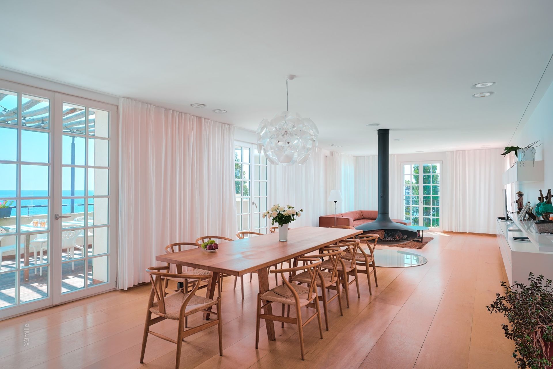 villa 9 Pièces en vente sur THEOULE SUR MER (06590)