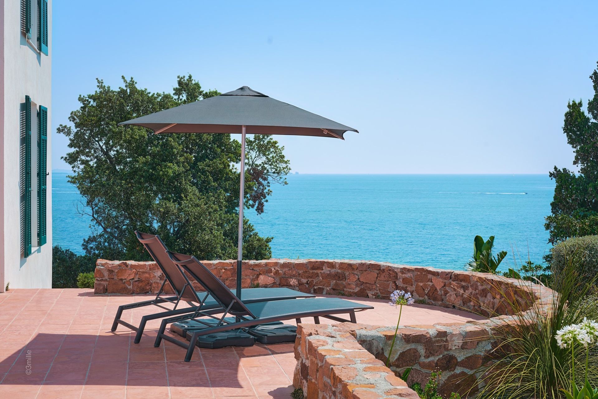 villa 9 Pièces en vente sur THEOULE SUR MER (06590)