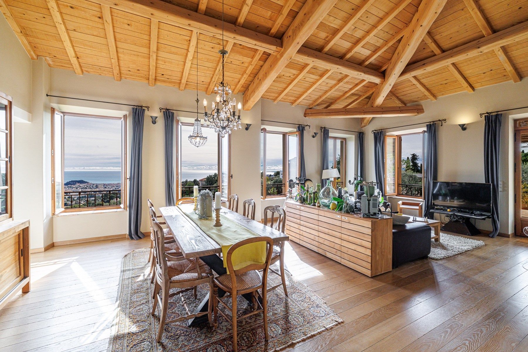 bastide 5 Rooms for sale on NICE (06000)