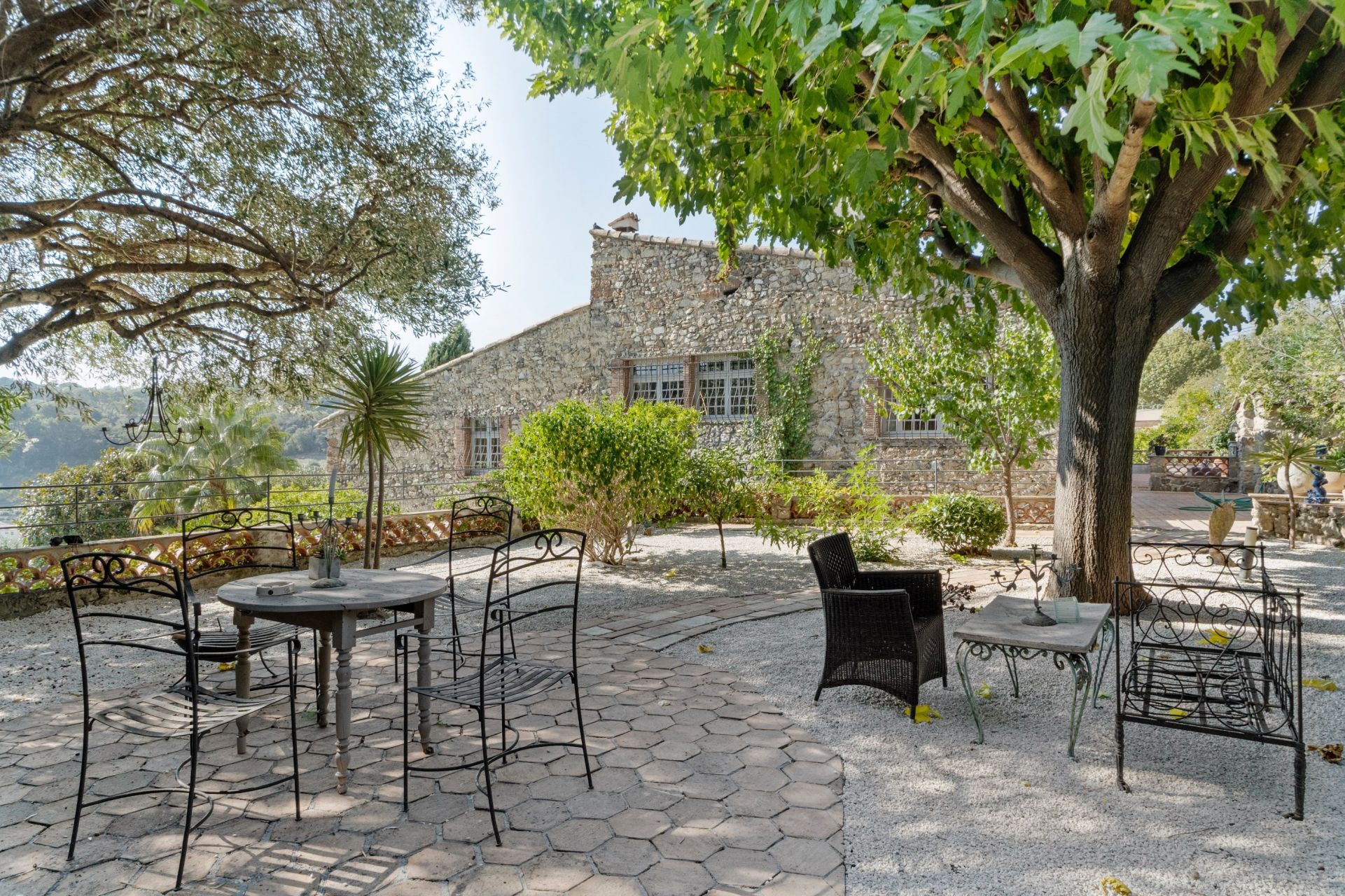 maison de maître 10 Pièces en vente sur BIOT (06410)