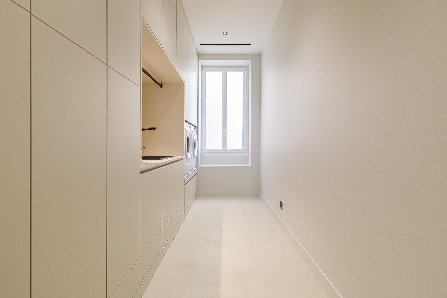 apartment 4 Rooms for sale on NICE (06000)