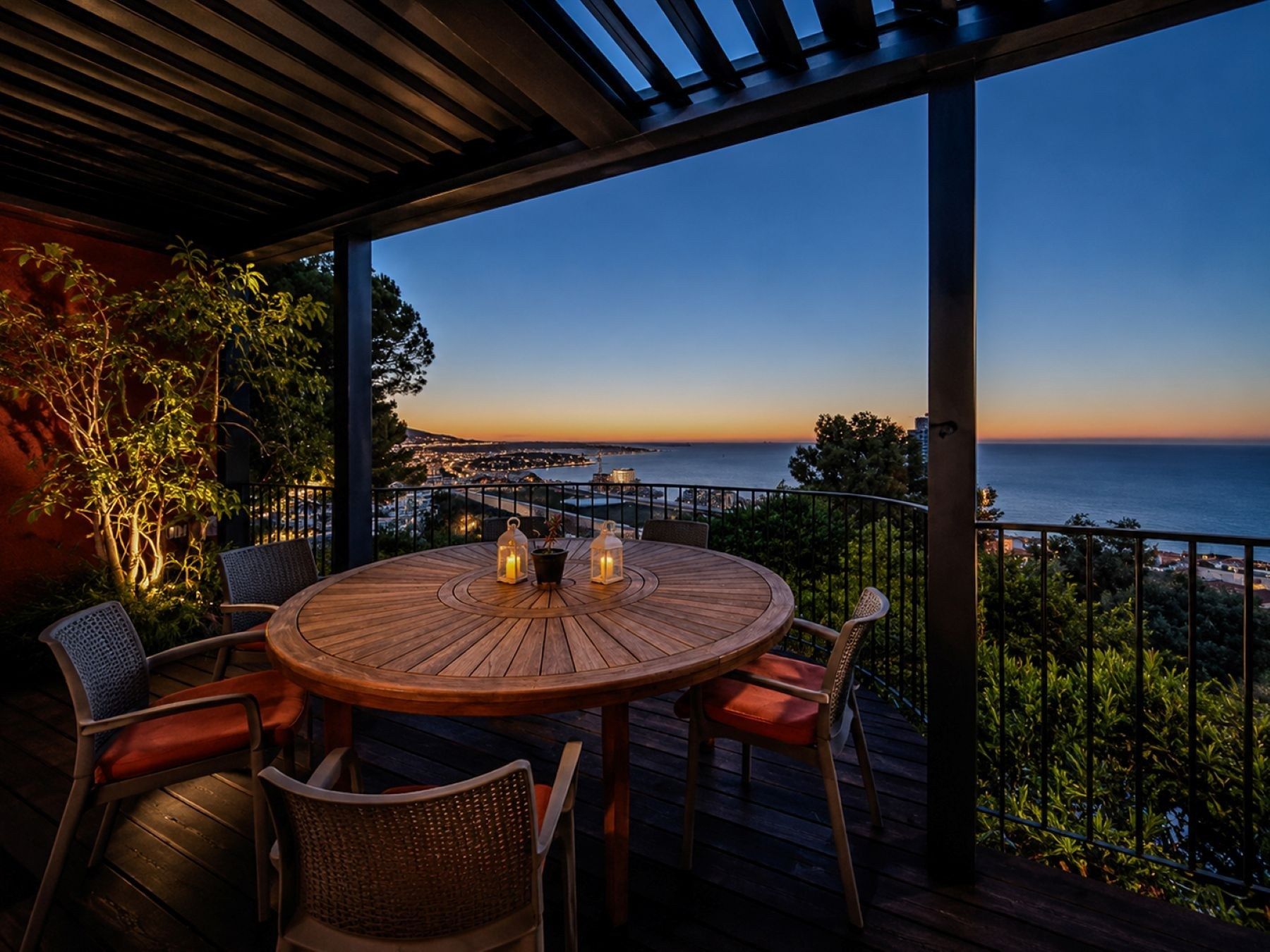 villa 6 Pièces en vente sur BEAUSOLEIL (06240)