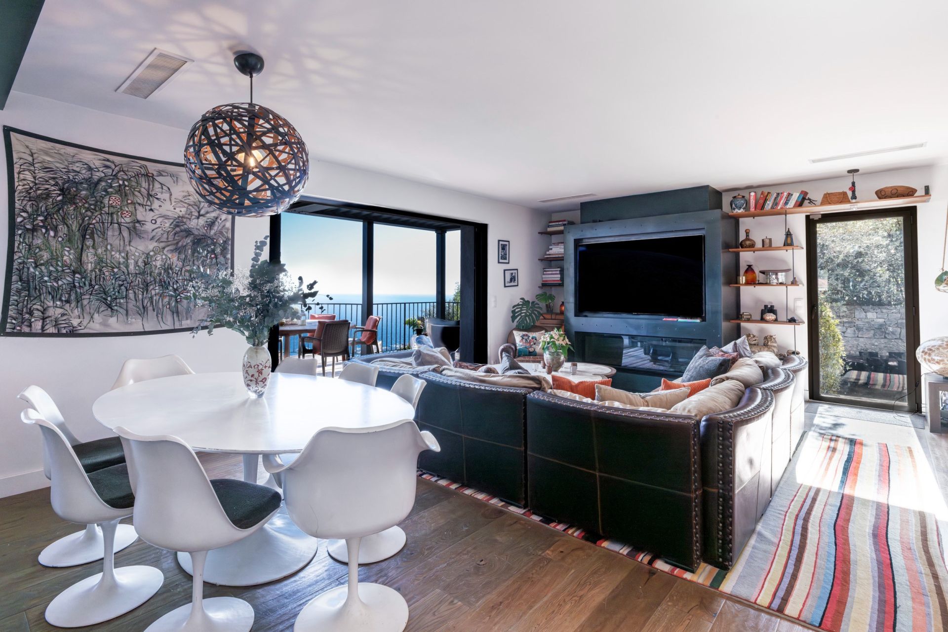 villa 6 Rooms for sale on BEAUSOLEIL (06240)