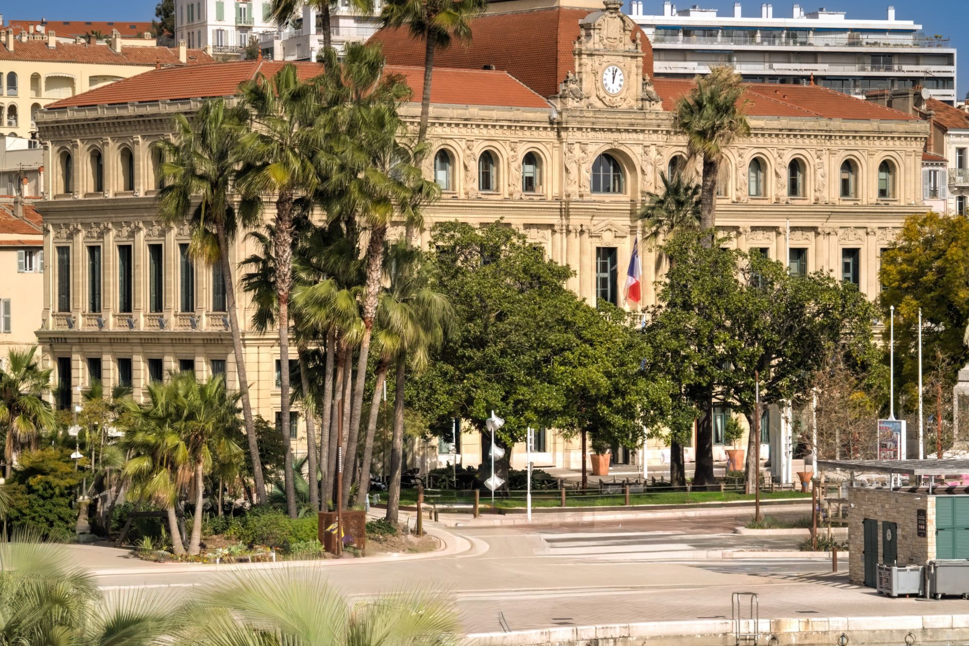 apartment 3 Rooms for sale on CANNES (06400)